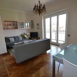Appartement Magenta, Varèse